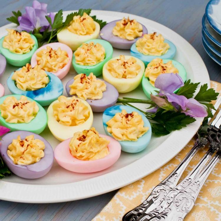 enkla recept på ägg färgad-färgad-påsk-fyllning-persilja