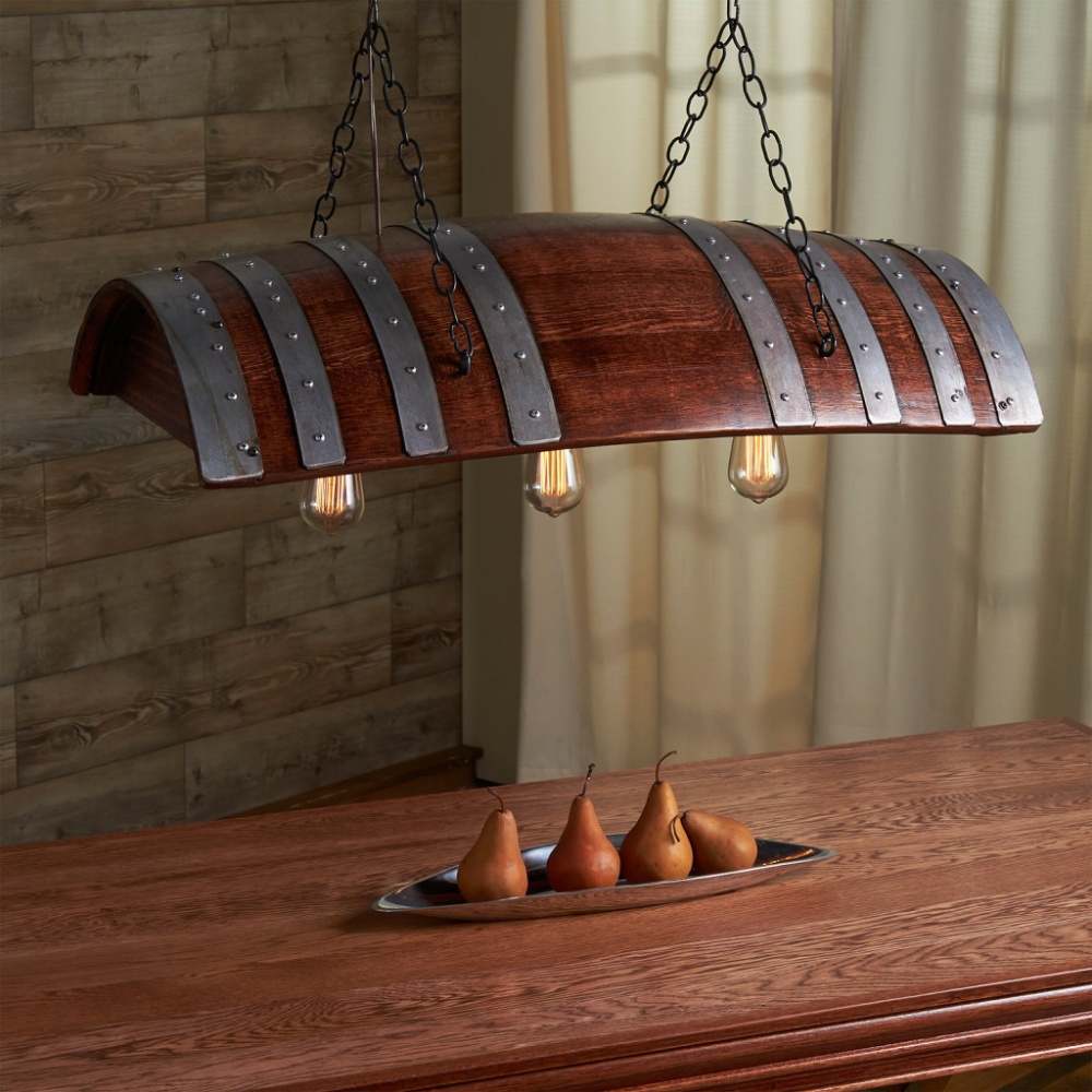 Upcycling idéer enkel vin fat ljuskrona träbord rustik lantlig stil