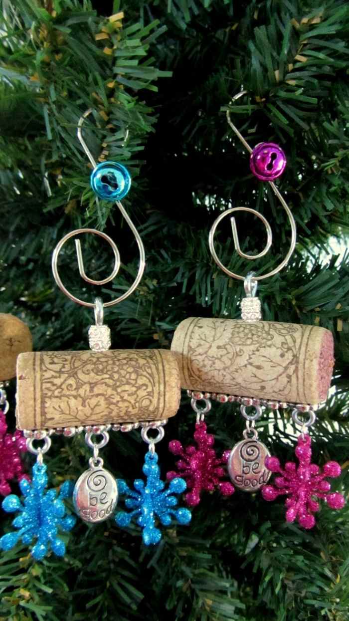 Vin-kork-jul-träd-smycken-gör-själv-idéer-dekorera-på vintern