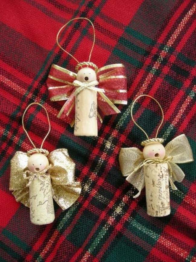 jul-änglar-gjorda-av-champagne-kork-återvinna-konst-idéer-billig-dekoration-tinker