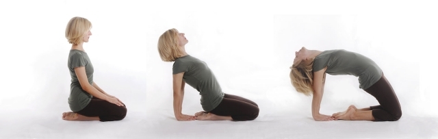 asana yoga träning-mot buksmärtor, uppblåsthet, överätande