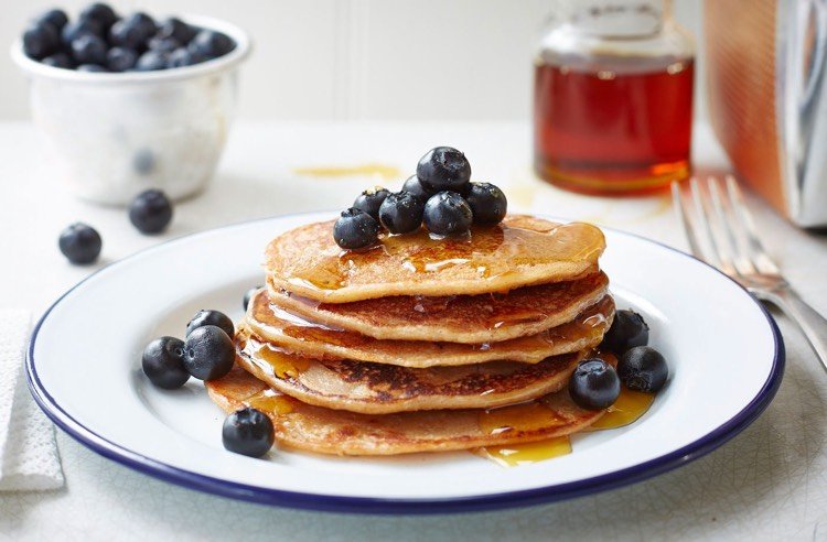 Pannkaka recept utan ägg-blåbär-lönnsirap