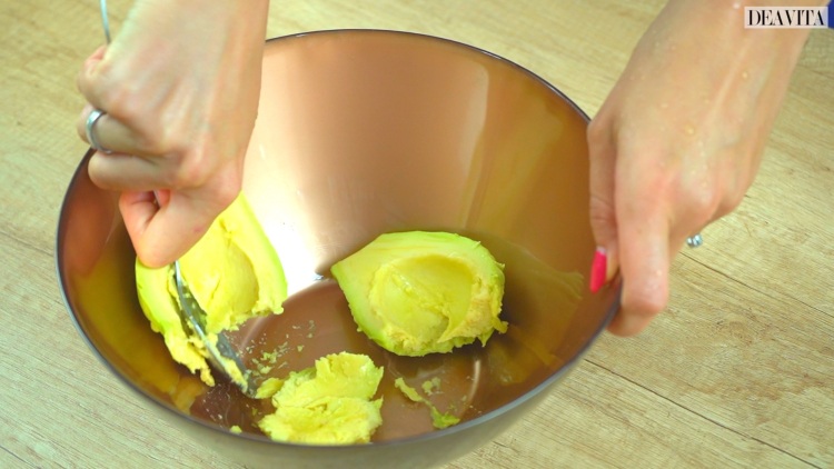 Recept på guacamole avokado sked mash idéer