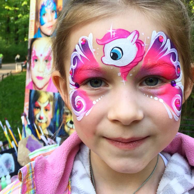 flicka enhörning smink karneval ansiktsmålning