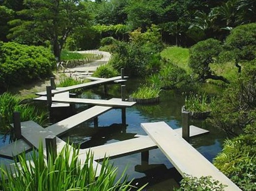 idé-damm-japansk-trädgård