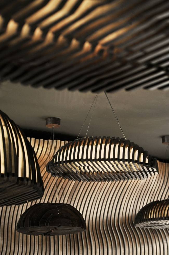 Cafe interiör Don-Cafe möbler inredning plywood