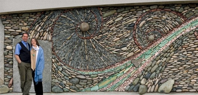 abstrakt-mosaik-konst-sten-mosaik-virvlade-Naomi-Zettl-Andreas-Kunert
