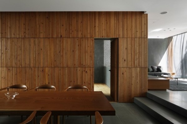 Interiördesign trä väggpaneler-minimalistisk
