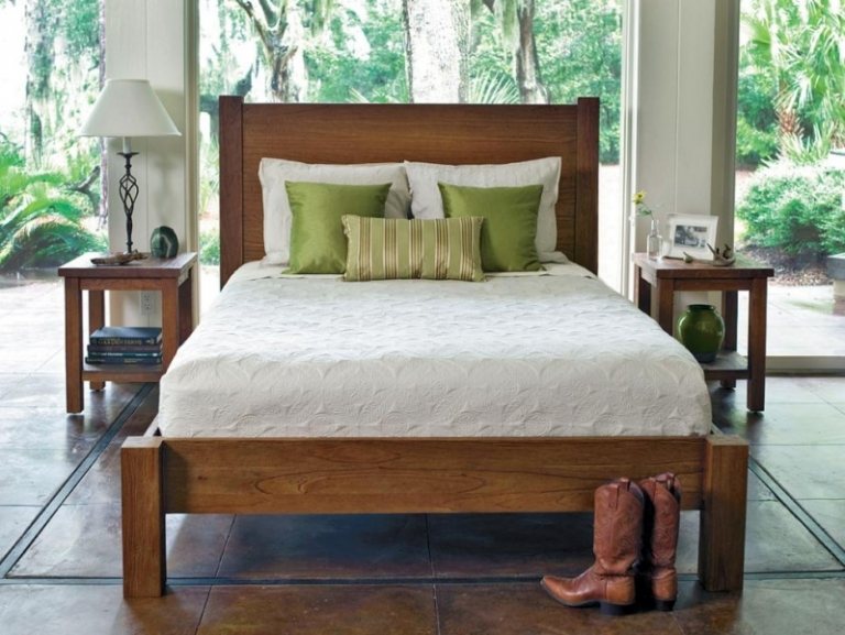 Inredning-massivt trä möbler-säng-sängbord