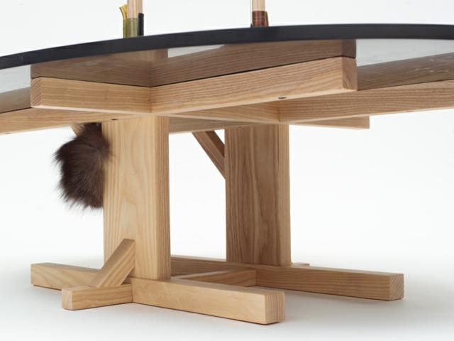 Möbler massivt trä Island tillverkare glas bordsskiva träben