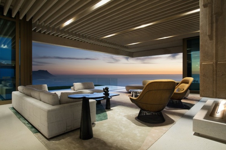möbler i minimalistisk stil havsutsikt panorama sittgrupp matta