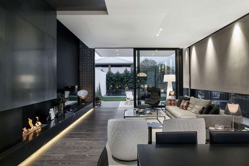 Möbler i svartvitt LED -golvbelysning