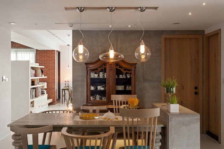 inredning minimalistisk asiatisk design rustikt hängande lampor matbord