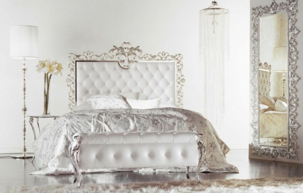vit-klassisk-säng