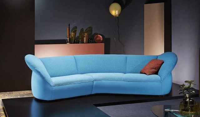 Vardagsidéer-vardagsrum-designer-möbler-blå-stoppade-GYNKO-J-Wulff-T-Muller