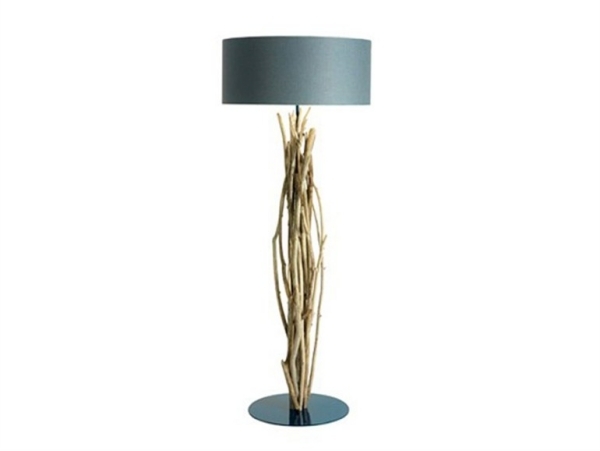 aqsaarniit golvlampa design med träelement