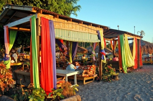 intressant design - strandbar