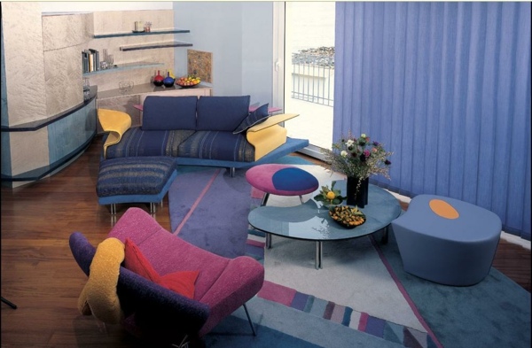 De unika möblerna från Il-Loft-färgglada vardagsrummet