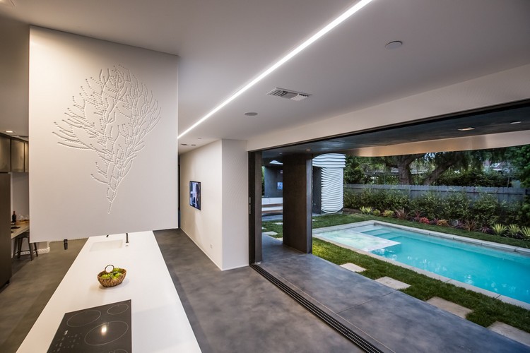 unik-hus-design-minimalistisk-kök-anslutning-pool