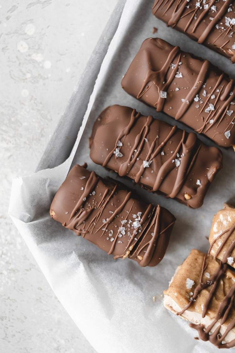 Snickers glassbarer gör glassrecept enkelt