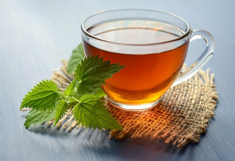 hematopoetiska drycker med ett järninnehållande te med hög järnhalt