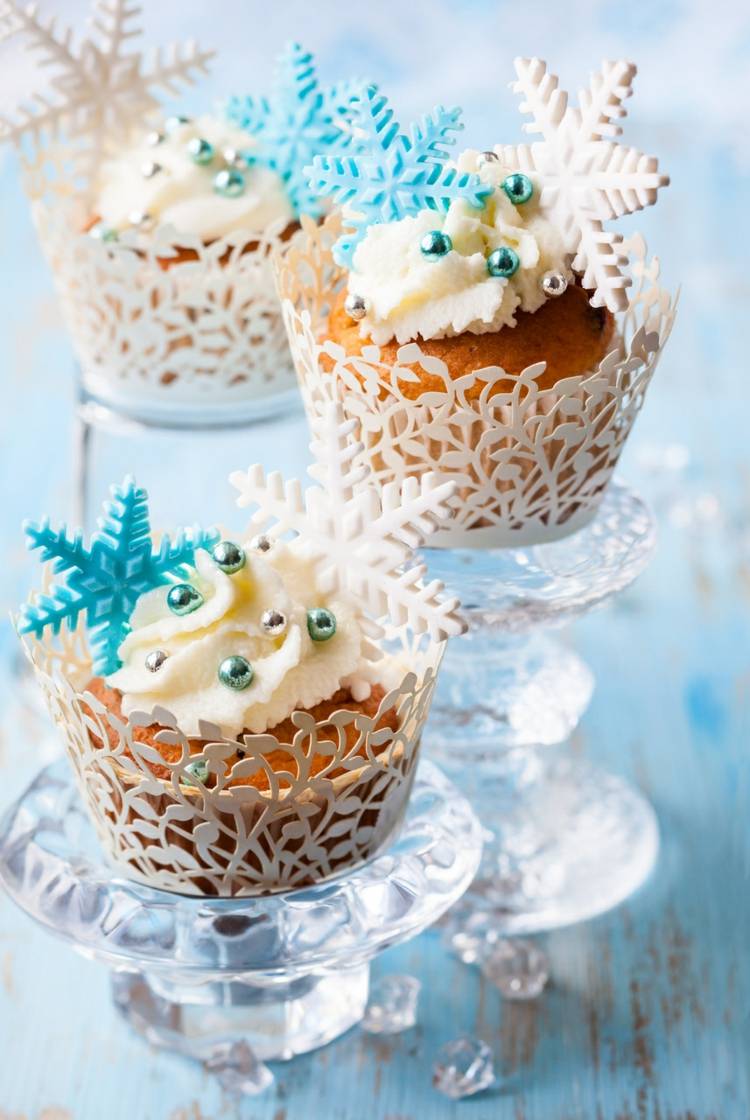 ice queen party cupcake-idé-romantisk-snöflinga-grädde