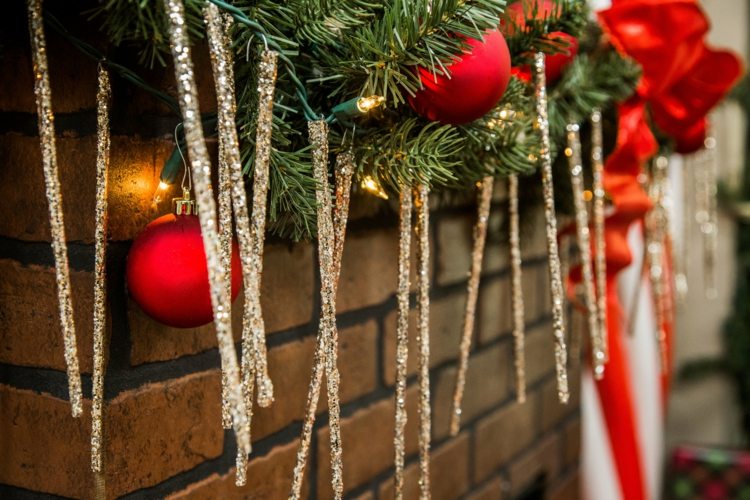 DIY grädde dekoration tinker jul glitter guld ätpinnar