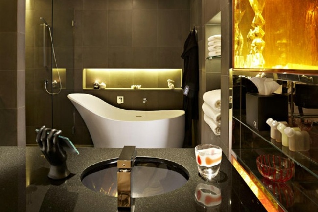 minimalistiskt badkar klassiska badrumsmöbler