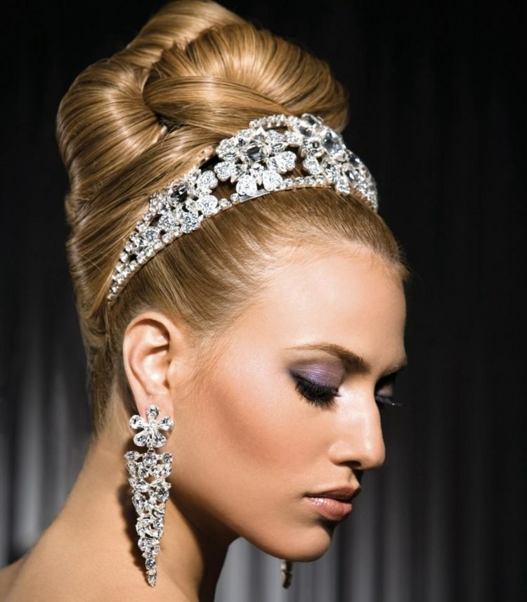 eleganta brudfrisyrer 2014 2015 updo smycken diadem