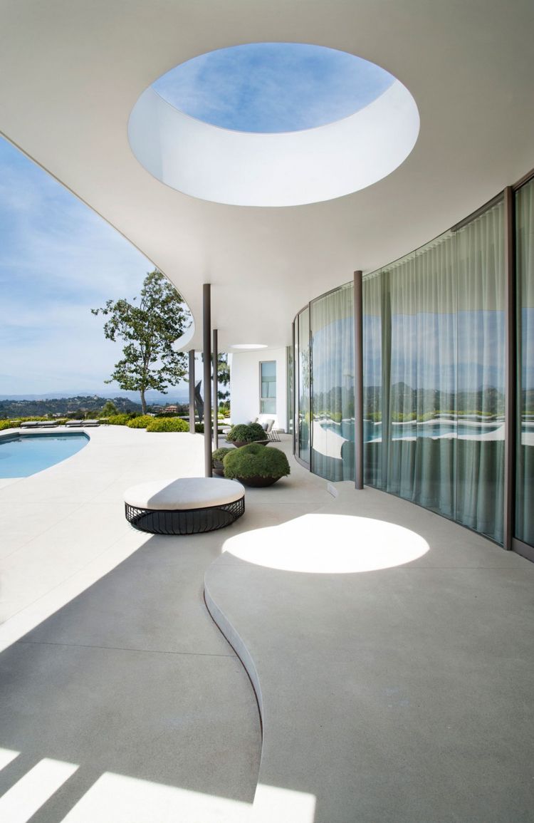 elegant-möblerad-stil-lyx-beverly-kullar-terrass-lounge-modern-design