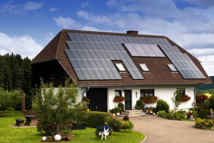 energieffektiva-ny-bygga-finansiera-spara-kostnader-solpaneler