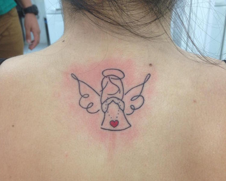 ängel-tatuering-design-idéer-minimalistisk-tillbaka