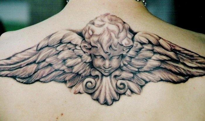 Tatueringsdesigner baksidans ängelmotiv