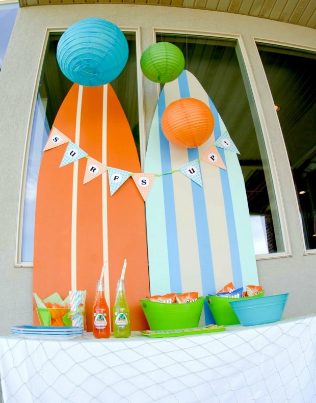 Fest tema surfbräda lykta födelsedagsfest på strandbordet buffé