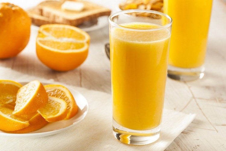 nypressad apelsinjuice perfekt vårsommar