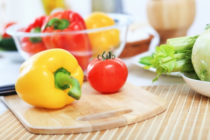 vegetabilisk näring för diabetes paprika gul röd tomatsallad