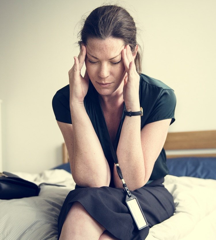 De vanligaste symptomen på histaminintolerans är migrän och matsmältningsbesvär