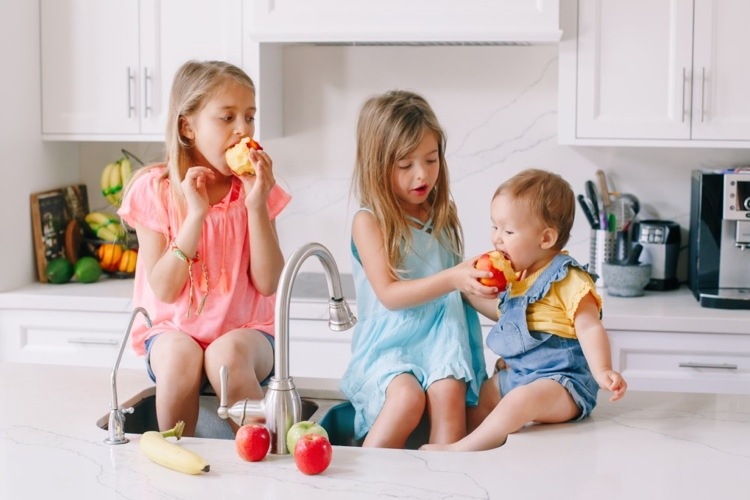 Kost för atopisk dermatit hos barn äter frukt och grönsaker
