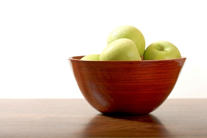 hälsosam vårmat äpplen skalar trä