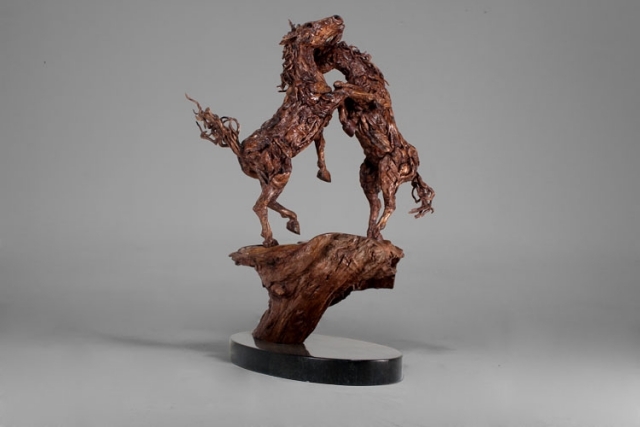 hästkamp illustration modern skulptur trä Fighting hingstar james doran webb