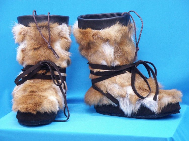 eskimo-kostym-skor-stövlar-päls-varm-gosig