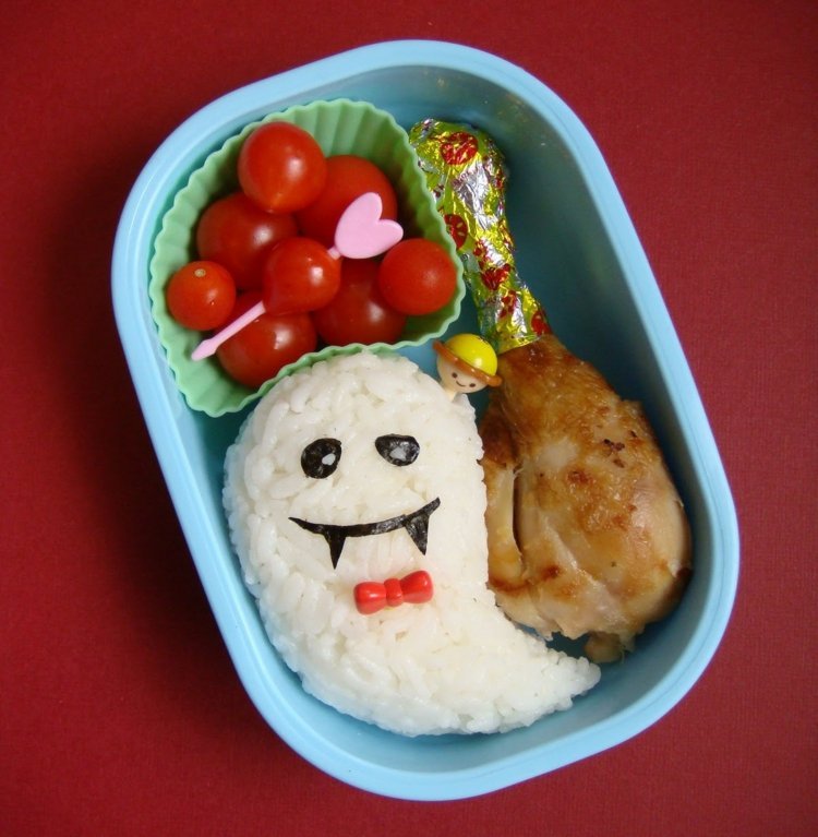 äta-barn-halloween-idé-vardag-ris-spöke-vit-tomat-kycklingben