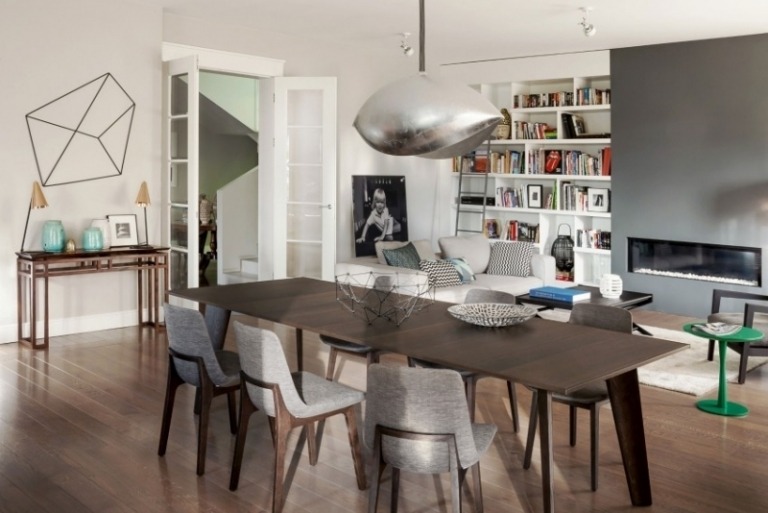 matsal-möbler-golv-matbord-skal-klädsel-grå-hängande lampa-metall look