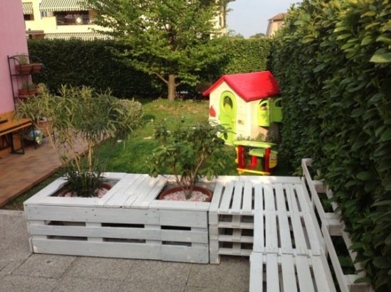 Måla Euro -pallar möbler trädgårdsterrass idéer vita
