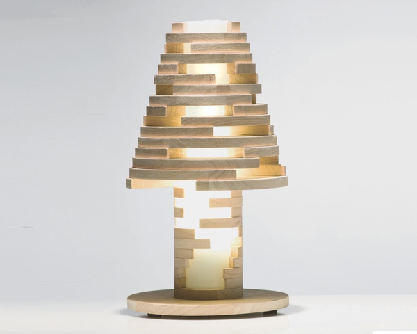Lampa manifattura italiana design ljuseffekter trädelar