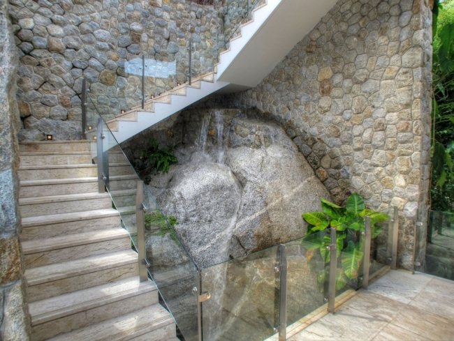 semester villa phuket platta glasräcken natursten stenar