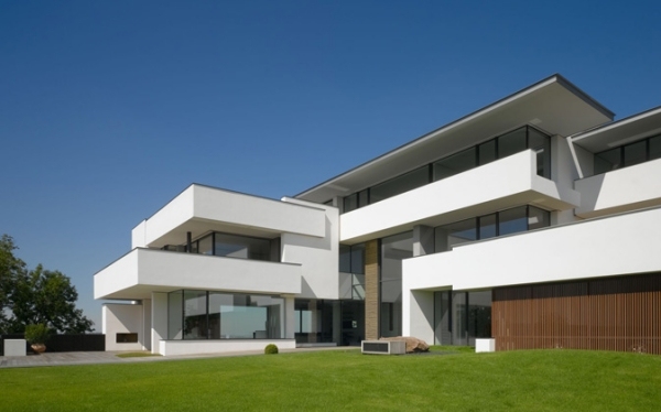 Modern husdesign Stuttgart-kubisk vit