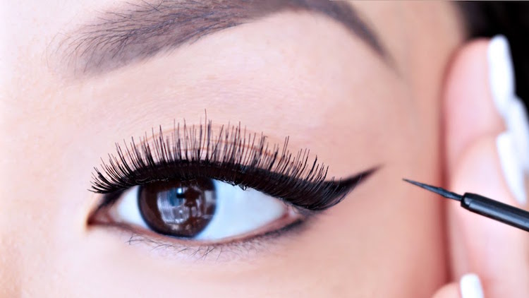 applicera eyeliner riktigt perfekta tips tricks