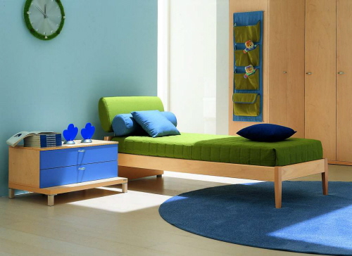 färgglada-barnrum-möbler-blå-grönt