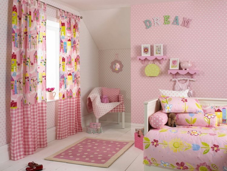 färg och väggdesign rosa barnrum tapeter prickar